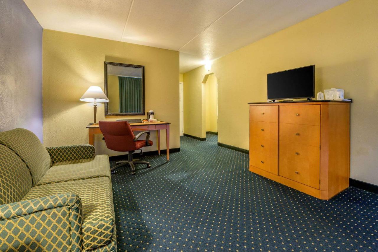 Aire Hotel Lebanon Hershey Exterior photo