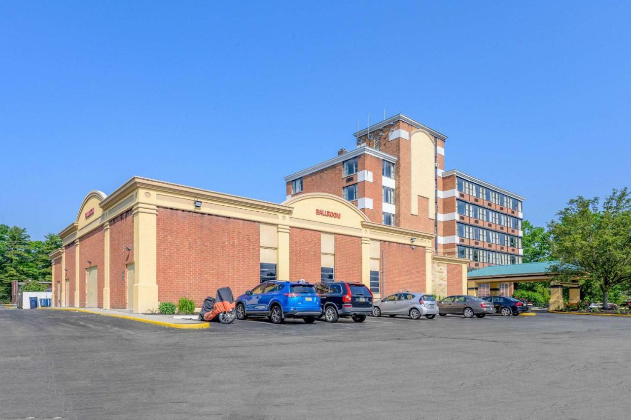 Aire Hotel Lebanon Hershey Exterior photo