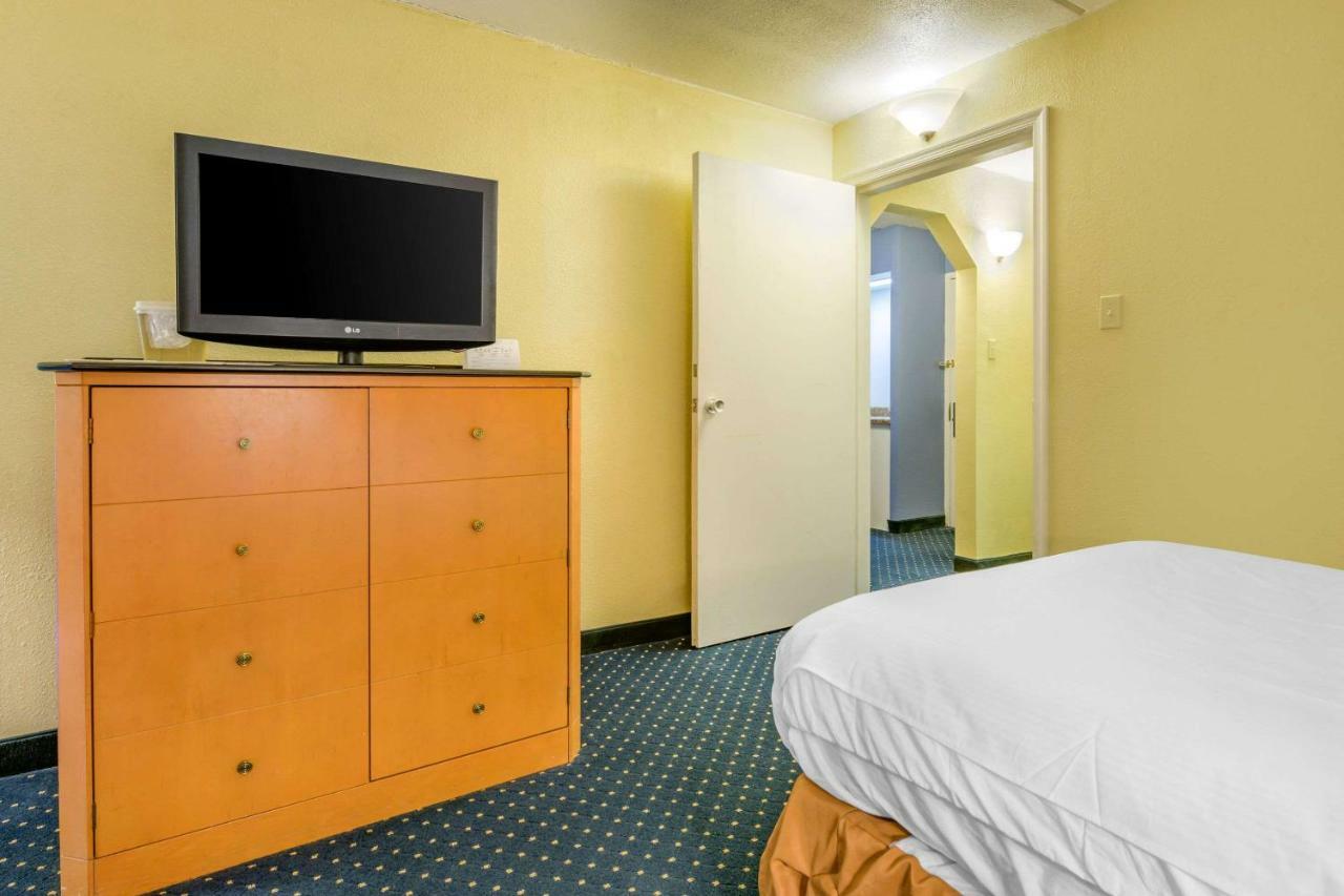 Aire Hotel Lebanon Hershey Exterior photo